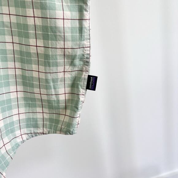 Patagonia Fezzman Men's Striped Short Sleeve Button Up Shirt Size XL - Picture 3 of 7